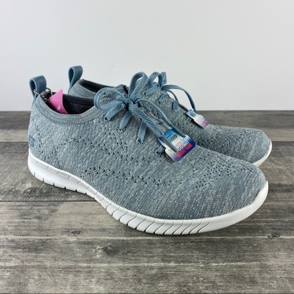 skechers wave lite on my level